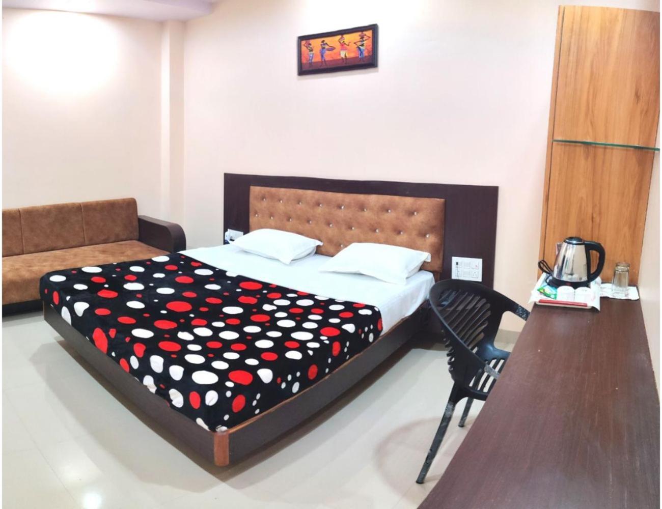 Hotel Pragati, Chanderi, Mp Luaran gambar
